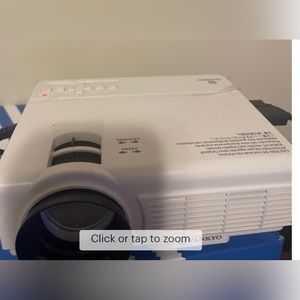 Vankyo mini projector